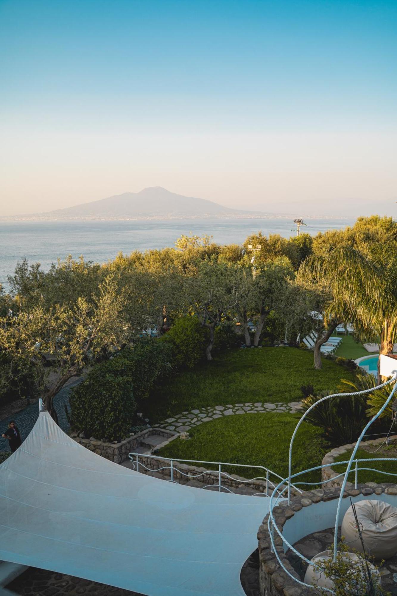 Готель Melrose Relais Масса-Лубренсе Екстер'єр фото